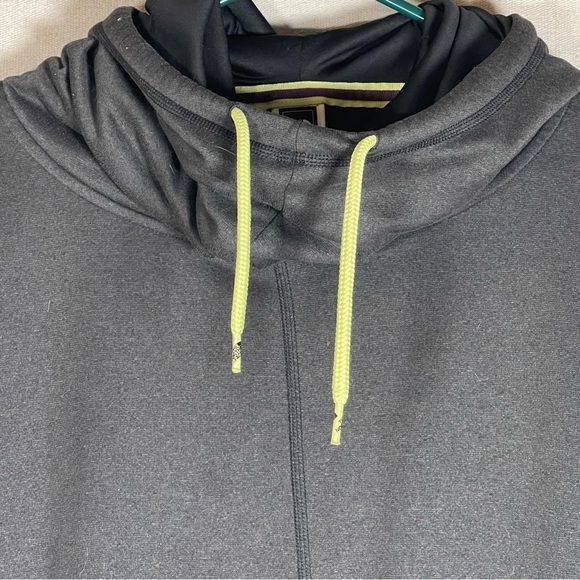 Women’s The North Face pullover Size Medium - Picture 2 of 5